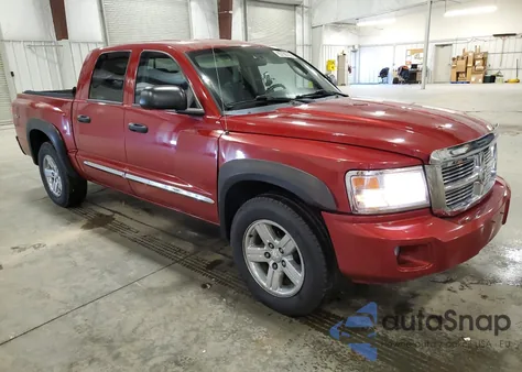 2008 Dodge Dakota Quad Laramie z USA, uszkodzony, nr VIN 1D7HW58N98S599551